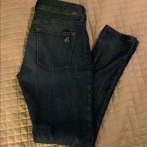 DL1961 Emma Legging size 28